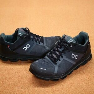 On Cloud Sneakers Womens 8.5 Black Gray Athletic Running Hiking Gym Shoes